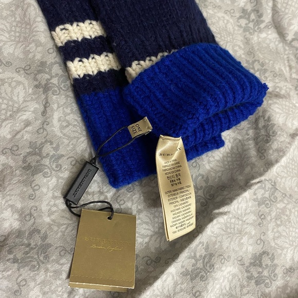 Burberry London Chunky Cable+Stripe Glove BNWT - Picture 2 of 4